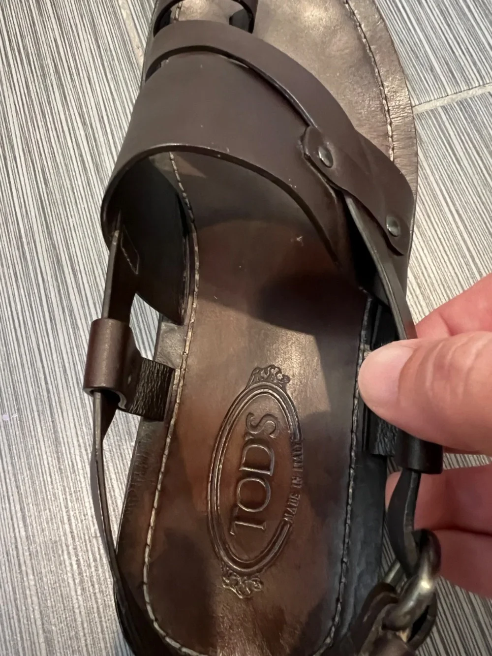 Tod’s sandals dark brown like new condition 9.5